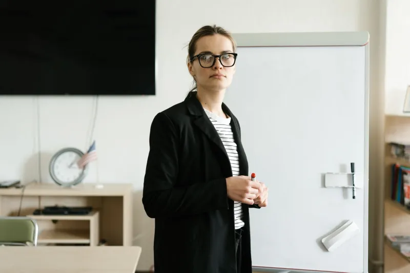 Lo Scudo Silenzioso: Come una Montatura Ben Scelta Rafforza la Sicurezza del Professionista